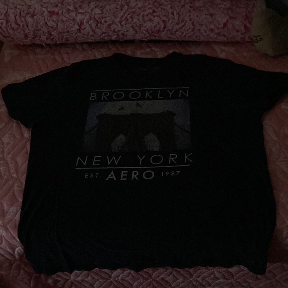 L/G comfortable t-shirt thin with material.
